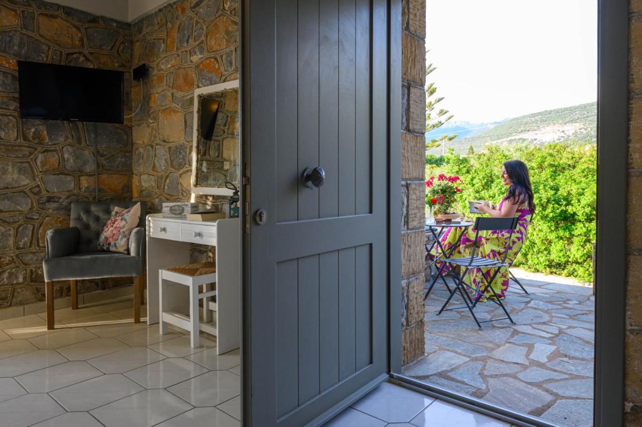 μαϊστράλι * Kotronion (West Mani)